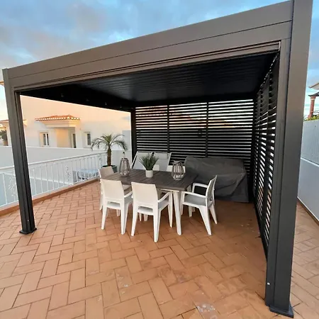 Villa Casa Branca Ocean View Ferienhaus